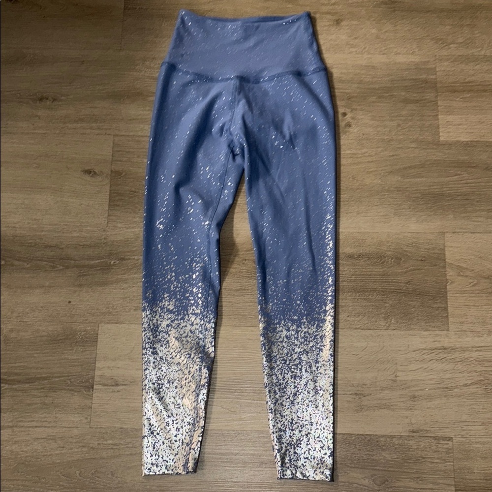 NWOT Beyond Yoga Alloy Ombre Blue Leggings